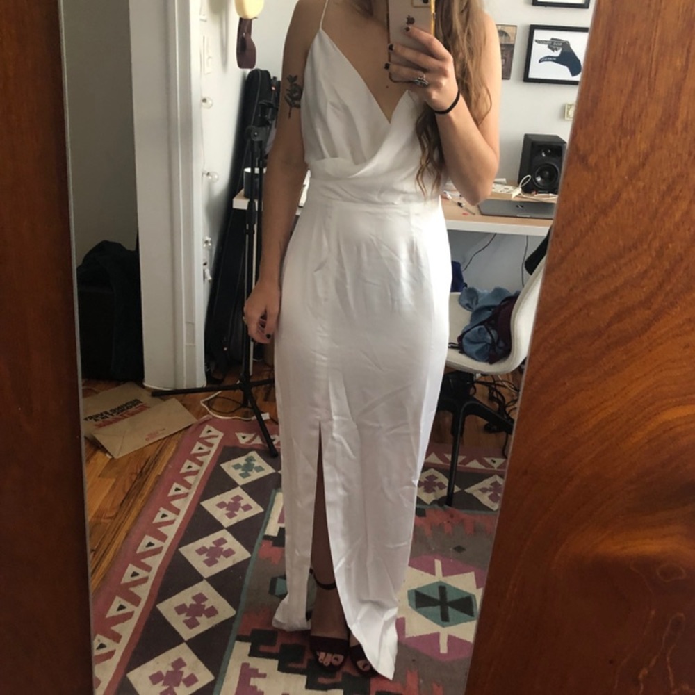 Chic & Simple Wedding Dress